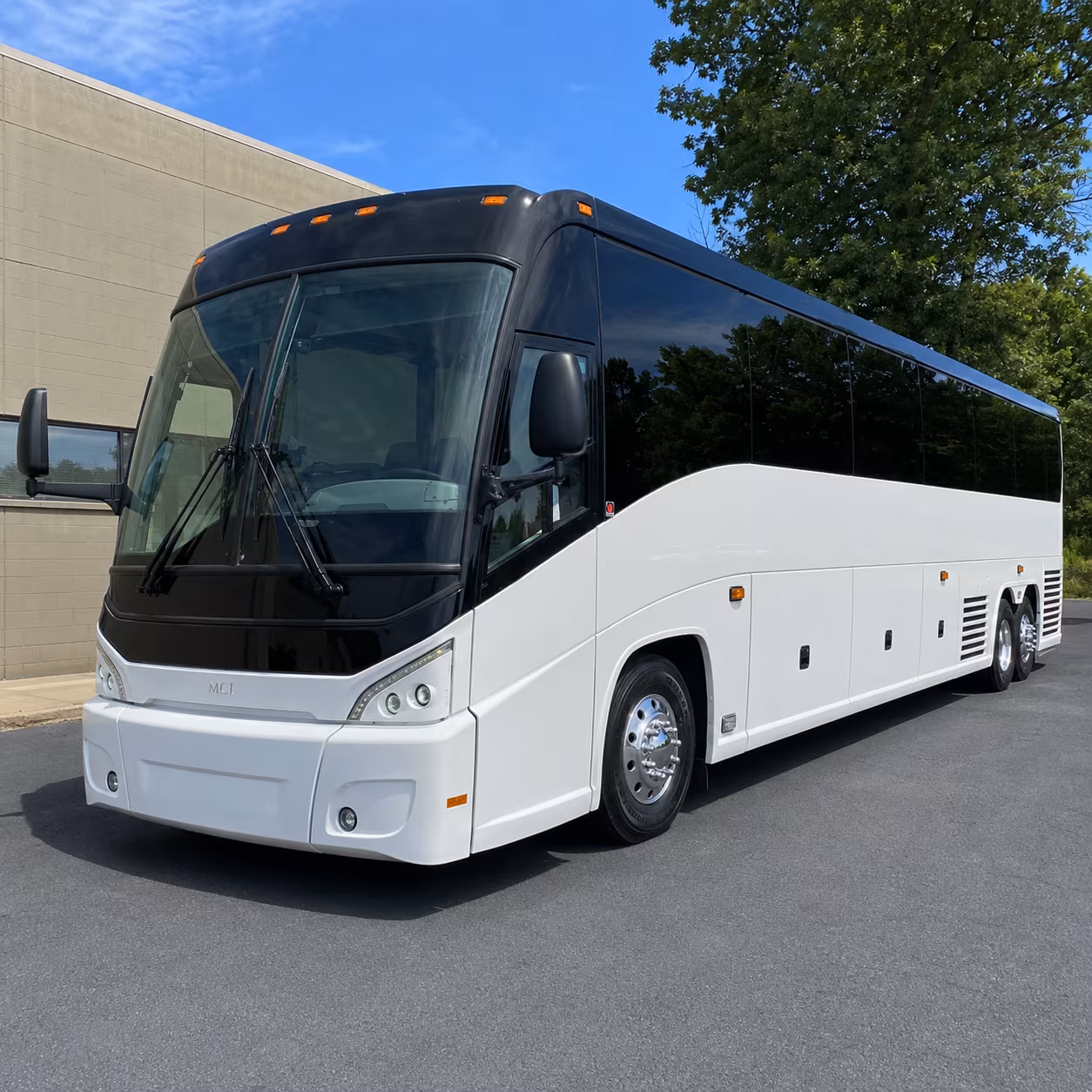 25 passenger minibus