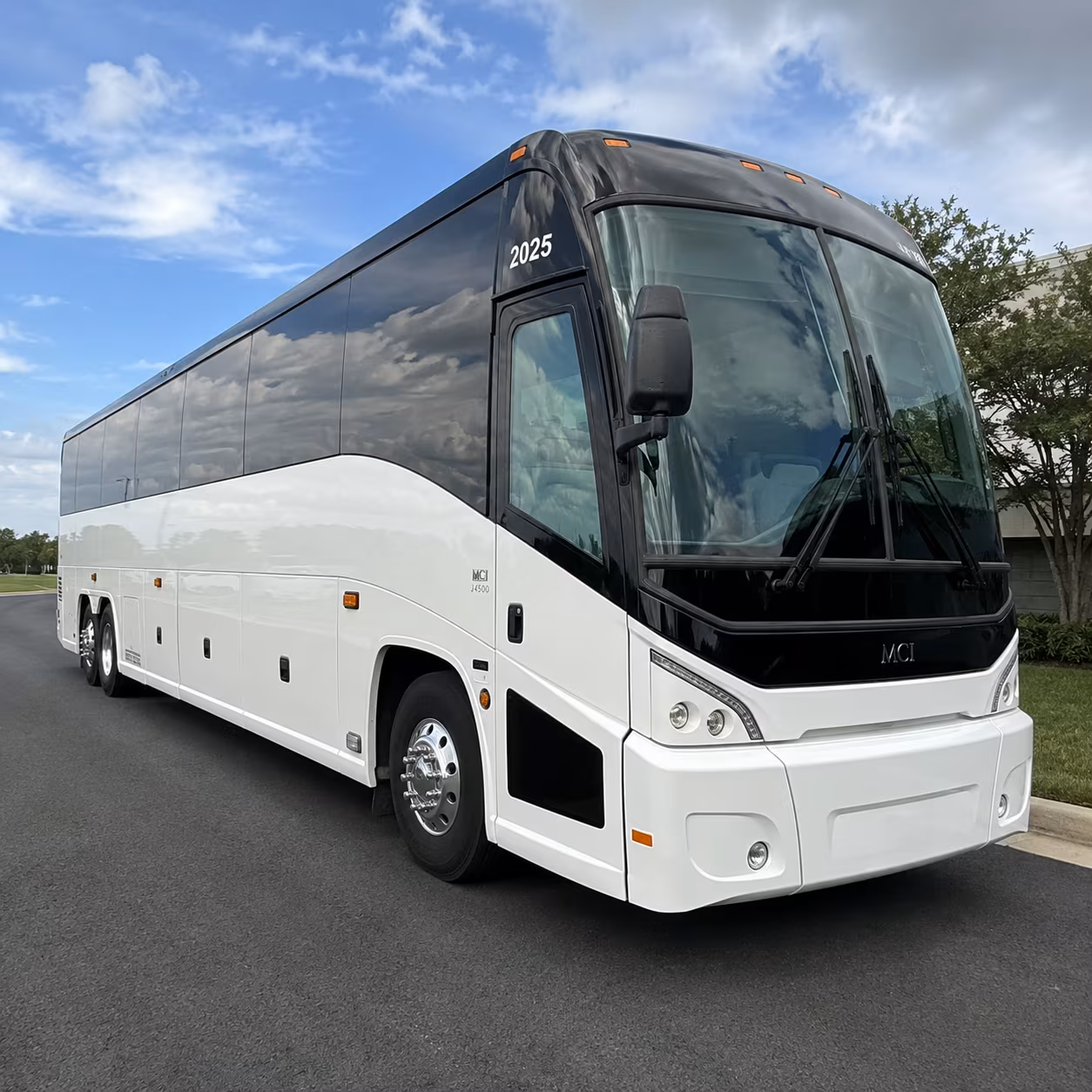 book group transportation for your next airport transfer 1