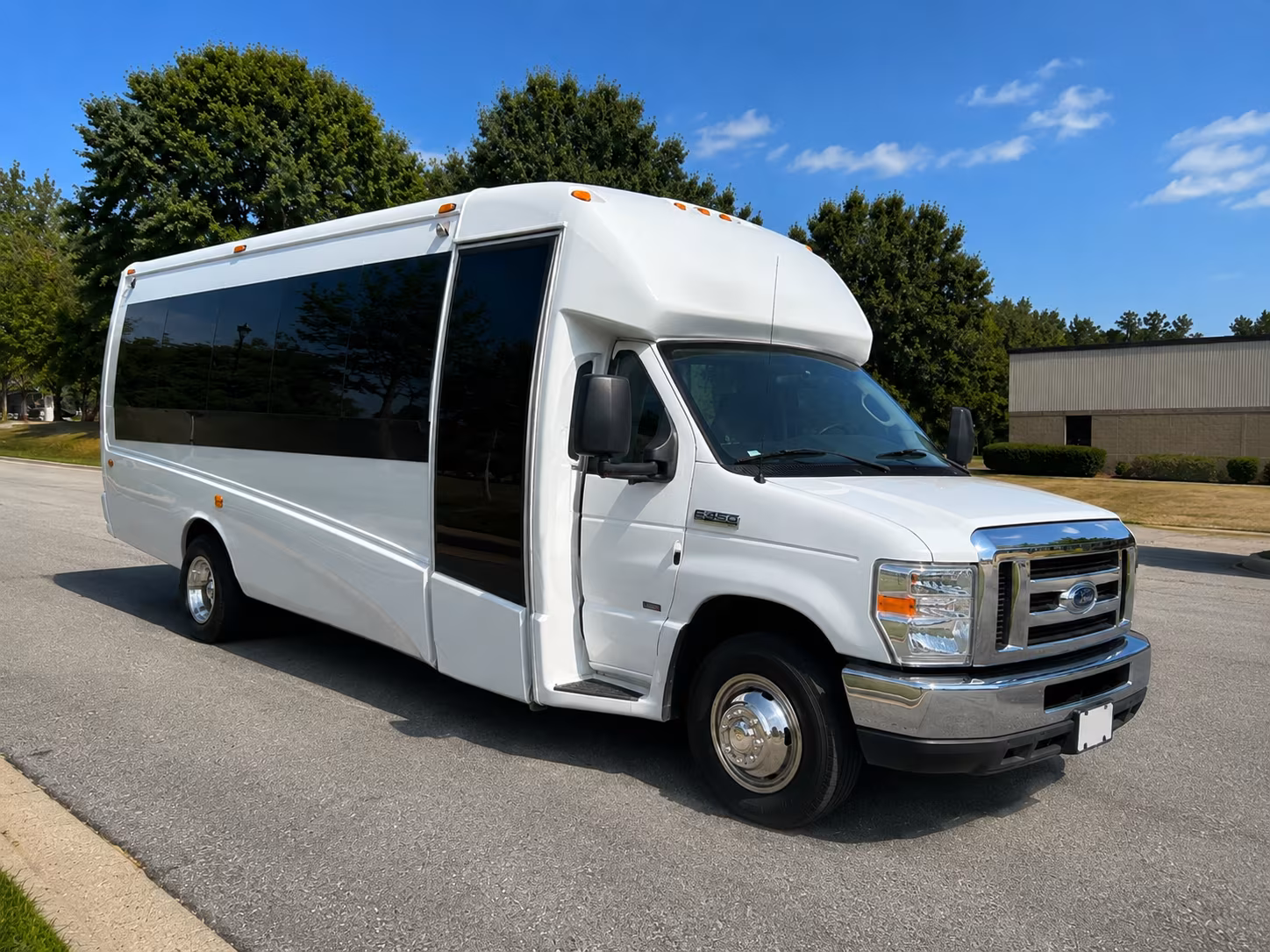 book group transportation for your next airport transfer 2