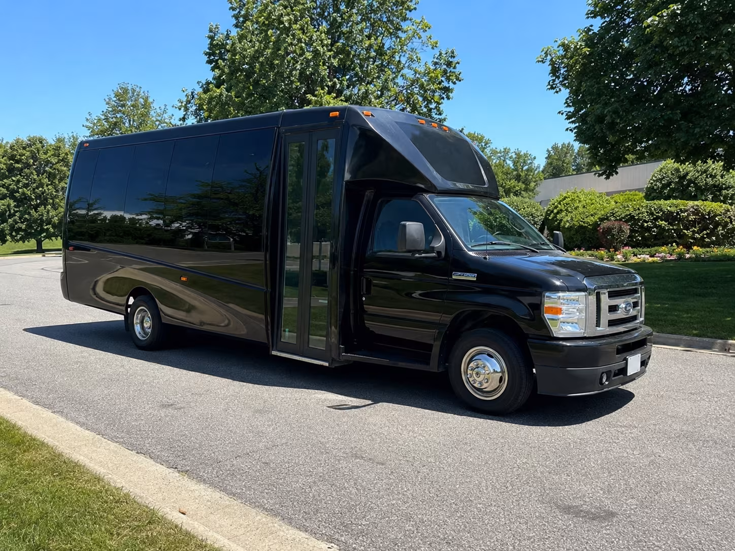sweet 16 and quinceanera party bus rentals in denton texas